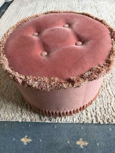Photo of free Pink pouffe (Shirley, Croydon CR0) #1