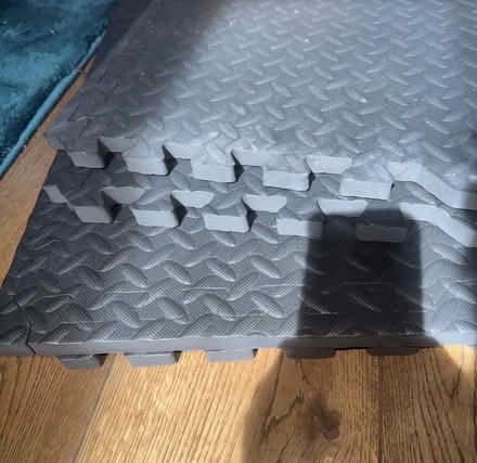 Photo of free 4 x 2cm Thick Heavy Duty Gym Flooring Interlocking Floor Mat (Clark's Green RH5) #1