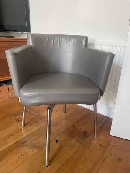 Photo of free Italian swivel designer chair (KT2, near Rotunda) #1