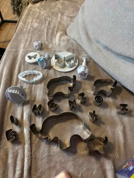 Photo of free Baking and cake decorating equipment (Trinity EH5) #1