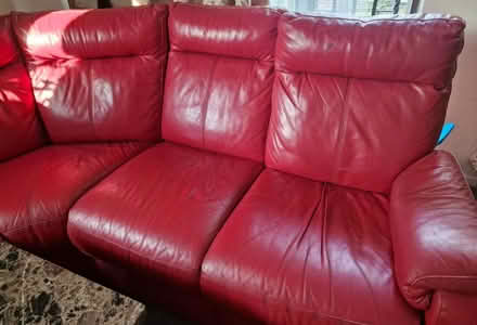 Photo of free L shape sofa (Bracknell RG12 7BY) #4