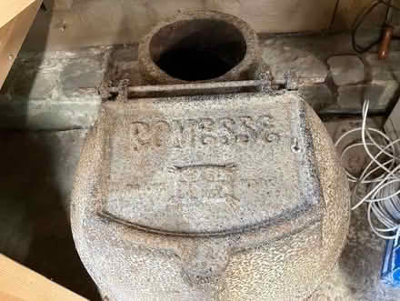 Photo of free cast iron stove (Chapel Lawn SY7) #2