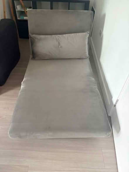 Photo of free Single chair bed (Harrow, HA1) #1