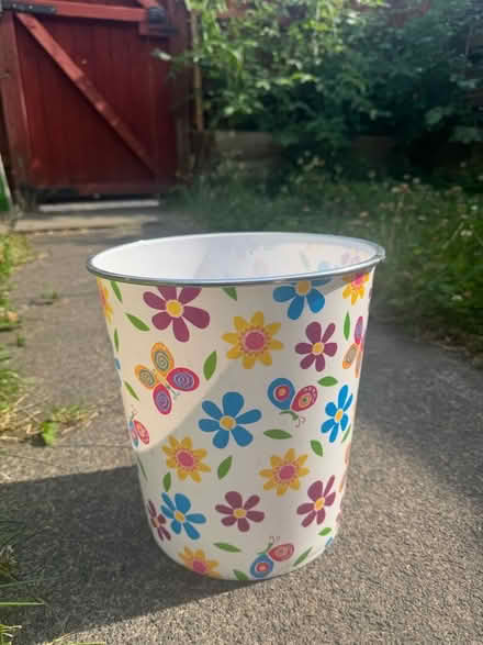 Photo of free Plastic butterfly and flower bin (Hulme M15) #1