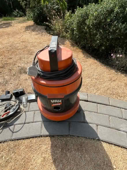 Photo of free Working Vax 2000 wet and dry vac (Cheltenham GL51) #1