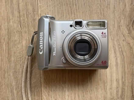 Photo of free Canon digital camera - for parts (Hitchin SG4) #1