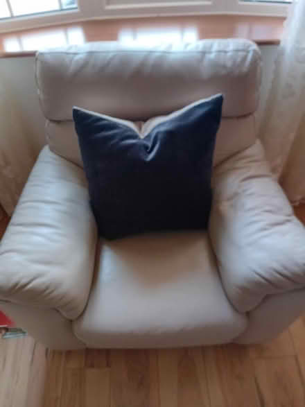 Photo of free 3-1-1 leather sofa (Baldoyle) #2