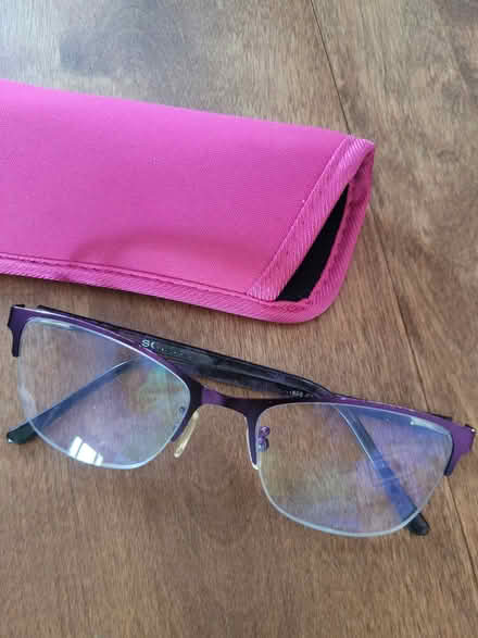 Photo of free Transition Reading Glasses (kiz 7p3) #1
