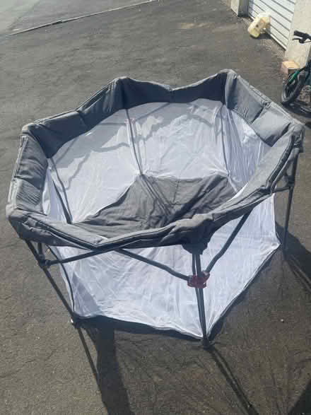 Photo of free ickle bubba playpen (Kingswood Bristol BS15) #2
