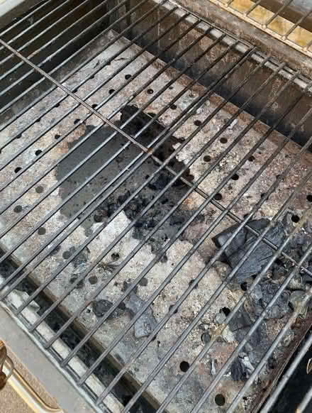 Photo of free Bbq (Slyne-with-Hest LA2) #2