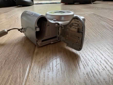 Photo of free Canon digital camera - for parts (Hitchin SG4) #2