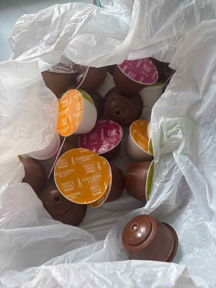 Photo of free Dolce gusto coffee maker (Cofton hackett B45) #3