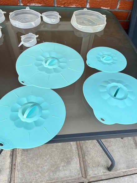 Photo of free Silicone lids, 2 sets (CF83 Abertridwr) #3