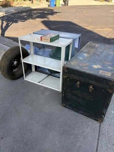Photo of free Curb alert (North Hollywood) #1