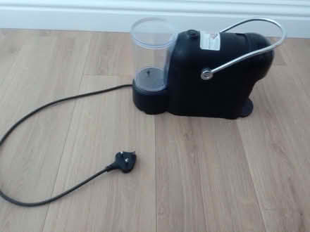 Photo of free Lavazza A Modo Mio 'Jolie' Coffee Pod Machine – Black (Oxford OX1) #3