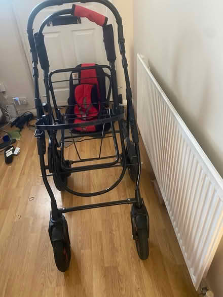 Photo of free +2 Buggy with car seat & sleeper (Norbury SW16) #1