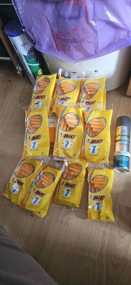 Photo of free BRAND NEW shaving equipment (Hanworth, TW13) #1