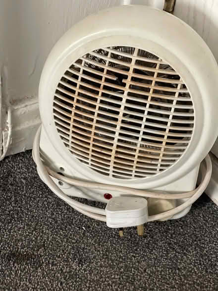 Photo of free working heater (Manchester M12) #1