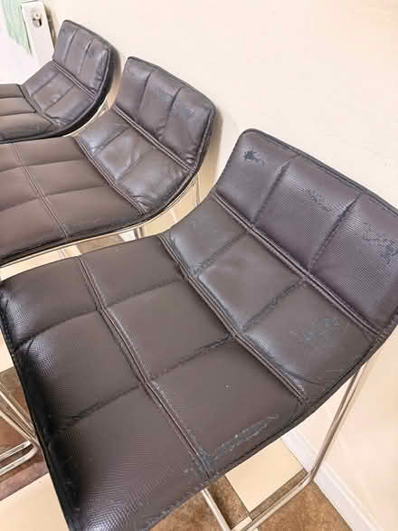 Photo of free Kitchen Bar Stools (Birdsfoot Lane LU3) #4