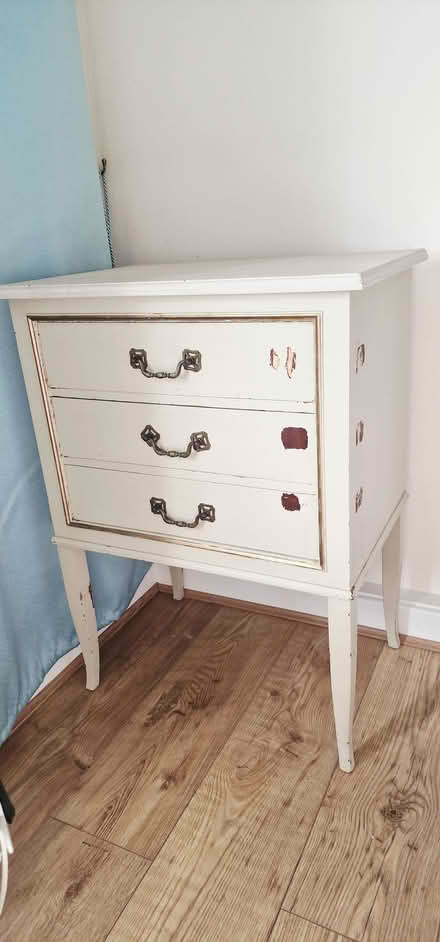 Photo of free Small Chest of Drawers (Sundridge Park) #1