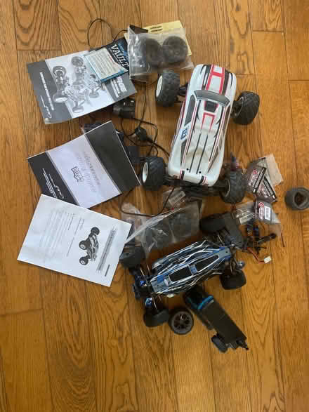Photo of free 2 x remote control cars (Hailsham BN27) #1