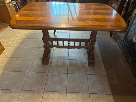Photo of free Dining room table (Levittown Pa) #2