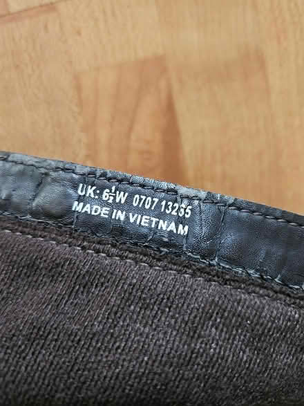 Photo of free Ladies brown boots size 6.5 (N1) (N1 0qu) #3