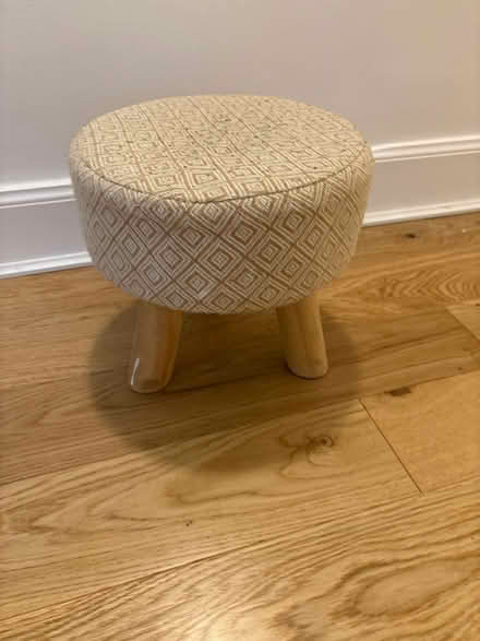 Photo of free small bench (West End G3) #1