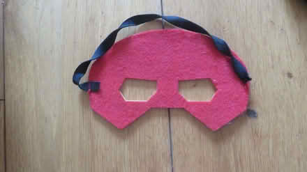 Photo of free Iron man mask (Risinghurst OX3) #1