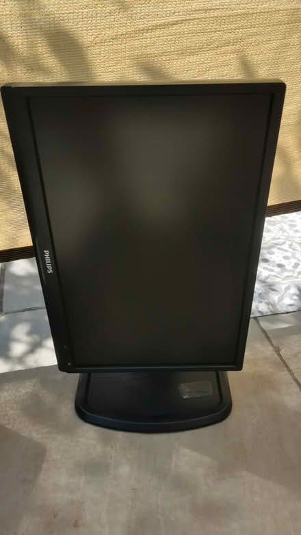 Photo of free 2 x pc vga monitors (Warrington, Great Sankey WA5) #2