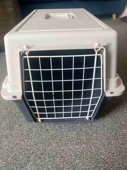 Photo of free Hard shell cat/pet carrier (Attleborough NR17) #2
