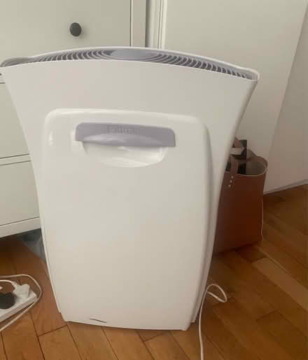 Photo of free Elite air purifier (Raynes park SW20) #1