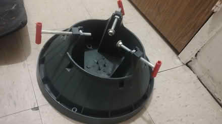 Photo of free Christmas Tree Stand (Harlem) #4