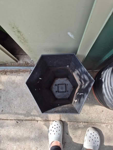 Photo of free Used plant pots (OL6 ashton under lyne) #3