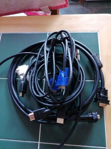 Photo of free HDMI and VGA cables (Stirchley B30) #1