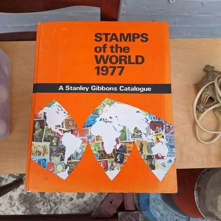 Photo of free STAMPS of the world 1977 catalogue (Southall) #1