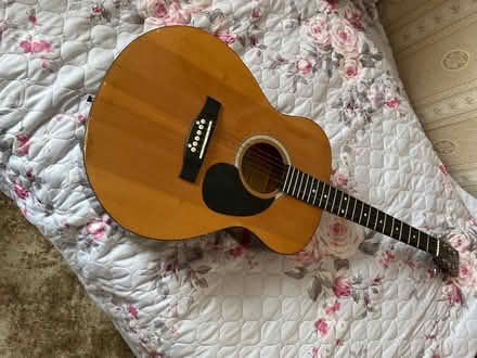 Photo of free Guitar (Worton TW3) #1
