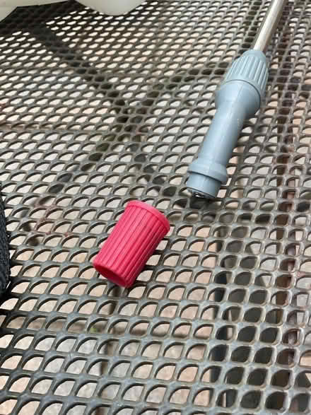 Photo of free 5 litre pressure sprayer (Arnold, NG5) #4