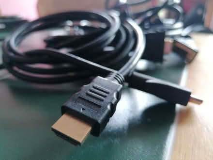 Photo of free HDMI and VGA cables (Stirchley B30) #3