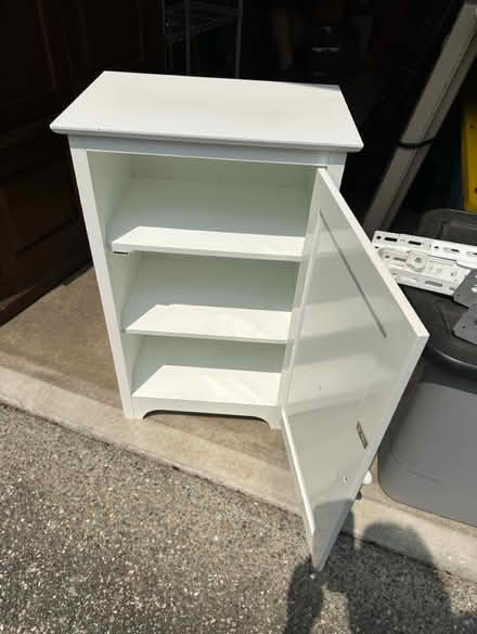 Photo of free Bathroom cabinet (Lynnwood, Ash Way area) #2