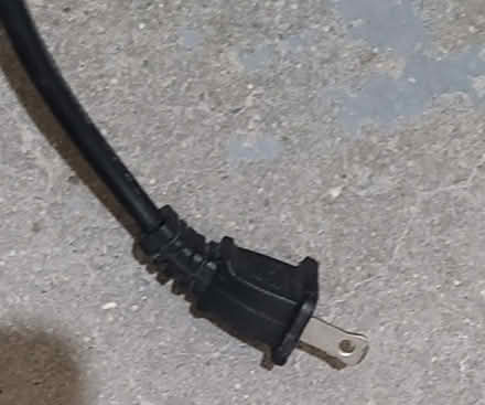 Photo of free Non-working vacuum and heated throw (Evanston- Dempster & Chicago) #1