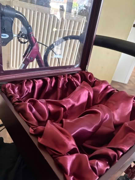 Photo of free Beautiful Display/Gift case (Spondon derby DE21) #2