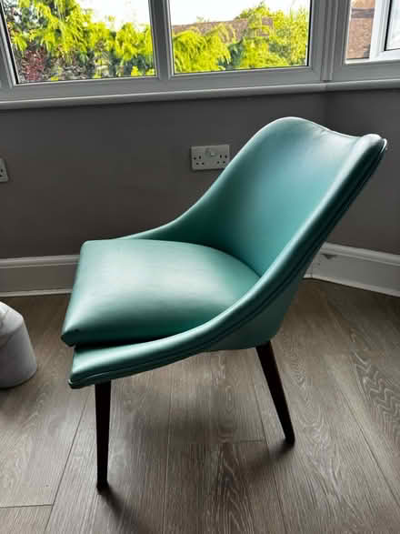 Photo of free Mid century chair (New Barnet) #2