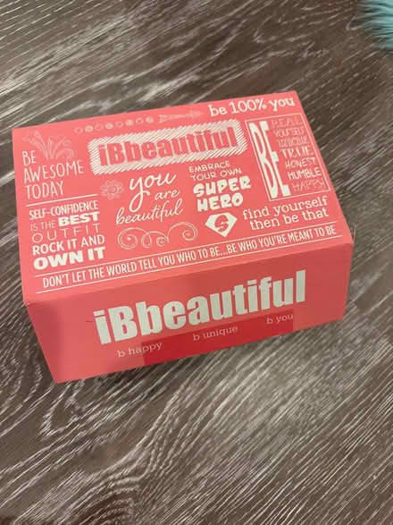 Photo of free iBeauty subscription box for teens (Coolidge Corner, Brookline) #1