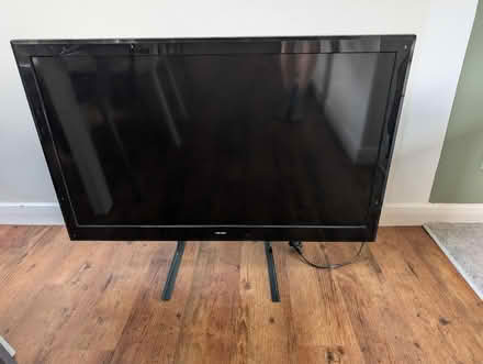 Photo of free 39" bush tv (Llandrindod LD1) #2