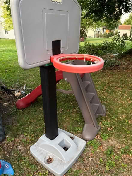 Photo of free Fair outdoor toys (75th and ogden) #2