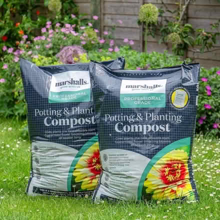 Photo of Potting compost/top soil? (Dore S17) #1