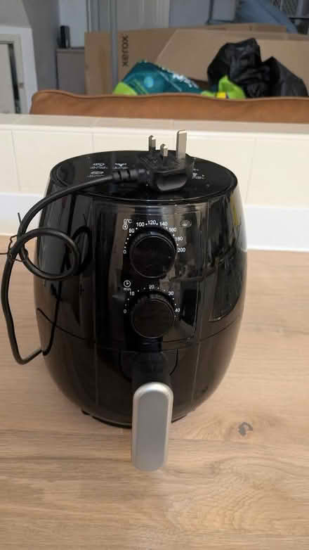 Photo of free Air fryer (Oxford OX4) #1
