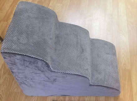 Photo of free Staircase for older dog 40x40x50 cms (HWD) (Old Malden KT4) #1