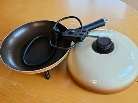 Photo of free Non-stick electric frypan (Strathfield) #2